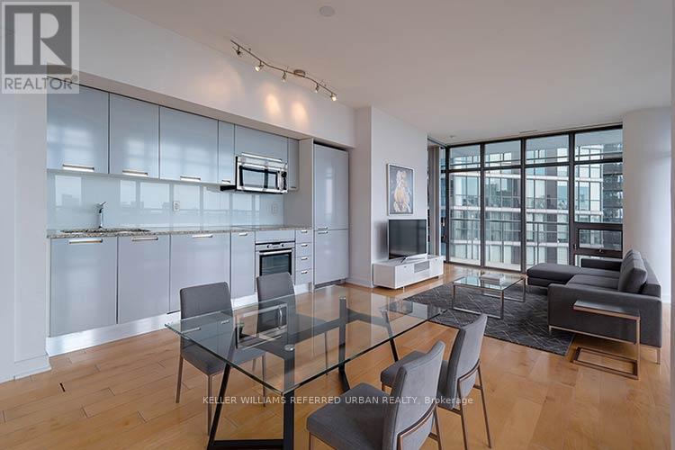 3902 - 33 Charles Street E, Toronto, Ontario  M4Y 0A2 - Photo 4 - C13621858