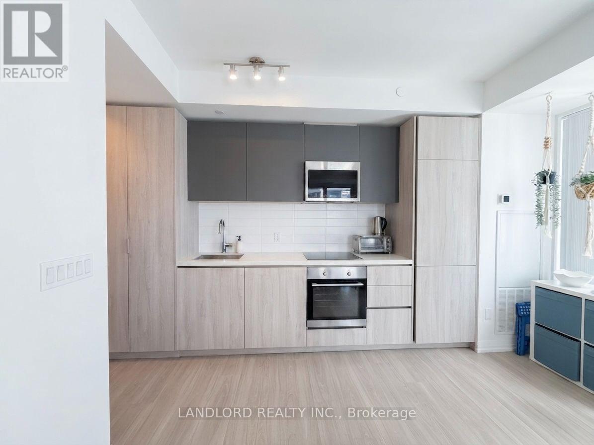 2705 - 8 Widmer Street, Toronto, Ontario  M5V 0W6 - Photo 2 - C13621914