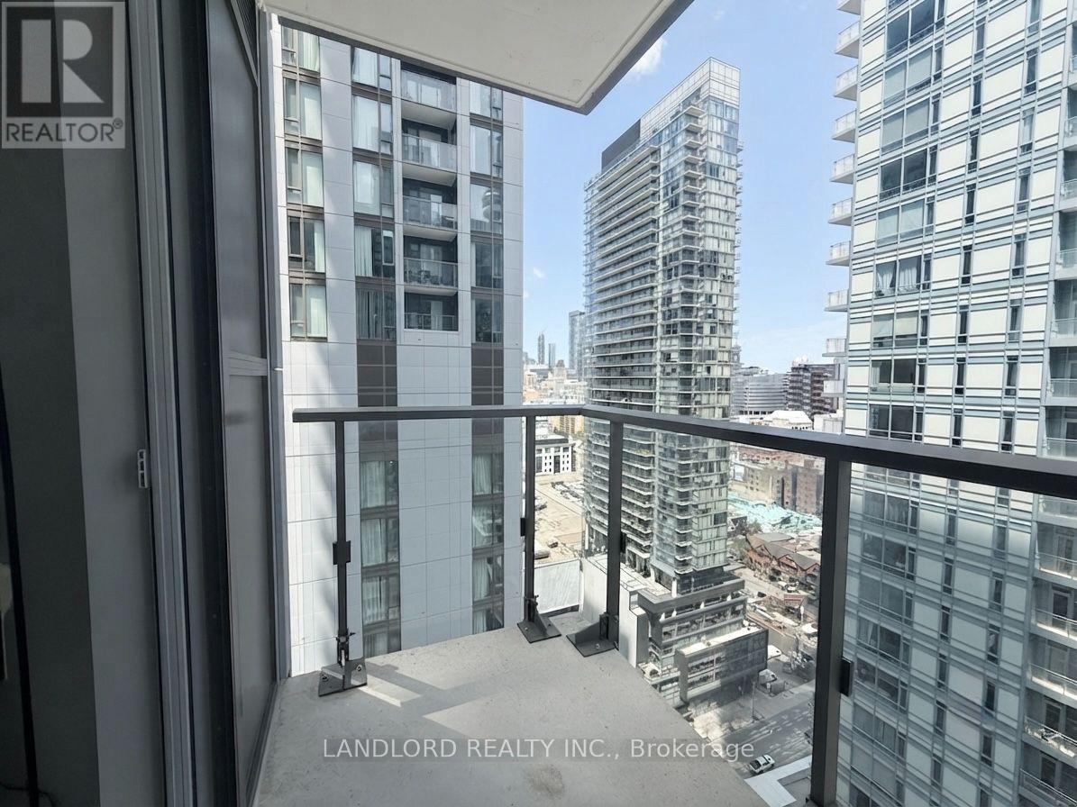 2705 - 8 Widmer Street, Toronto, Ontario  M5V 0W6 - Photo 7 - C13621914
