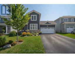 18 CURTIS STREET, Prince Edward County, Ontario