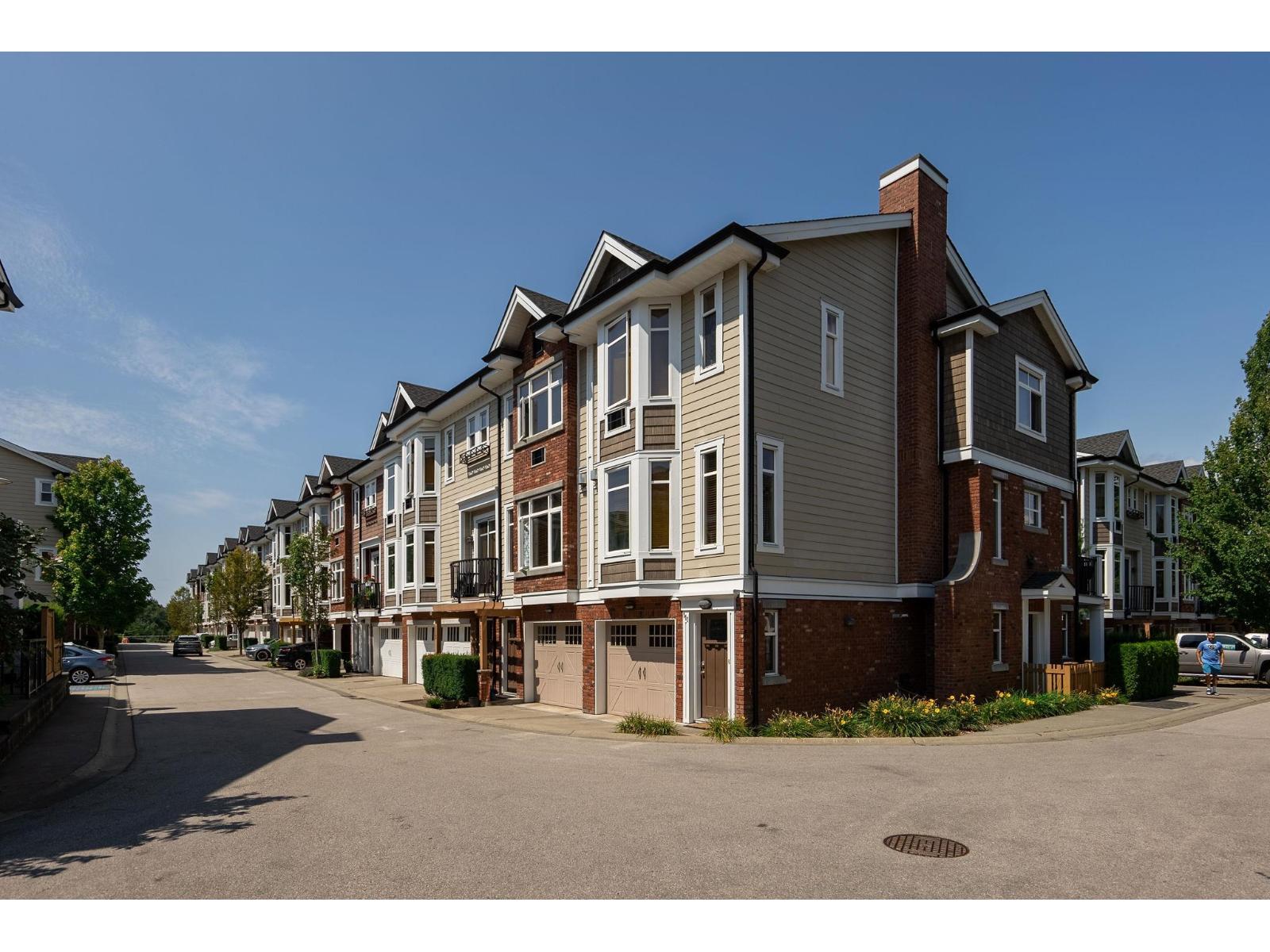 112 20738 84 Avenue, Langley, British Columbia  V2Y 0J6 - Photo 1 - R3151316