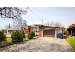 18 ROSEGLOR CRESCENT, Toronto, Ontario