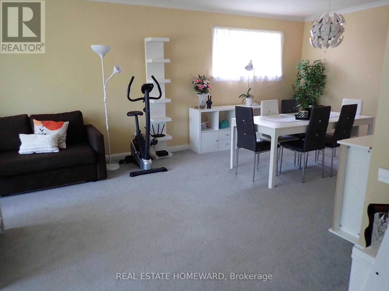 Front - 56 Perivale Crescent, Toronto (Bendale), Ontario  M1J 2C3 - Photo 11 - E13622004