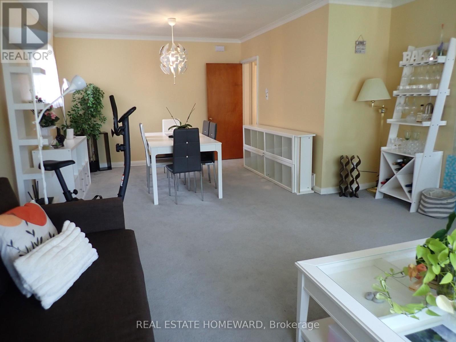 Front - 56 Perivale Crescent, Toronto (Bendale), Ontario  M1J 2C3 - Photo 13 - E13622004