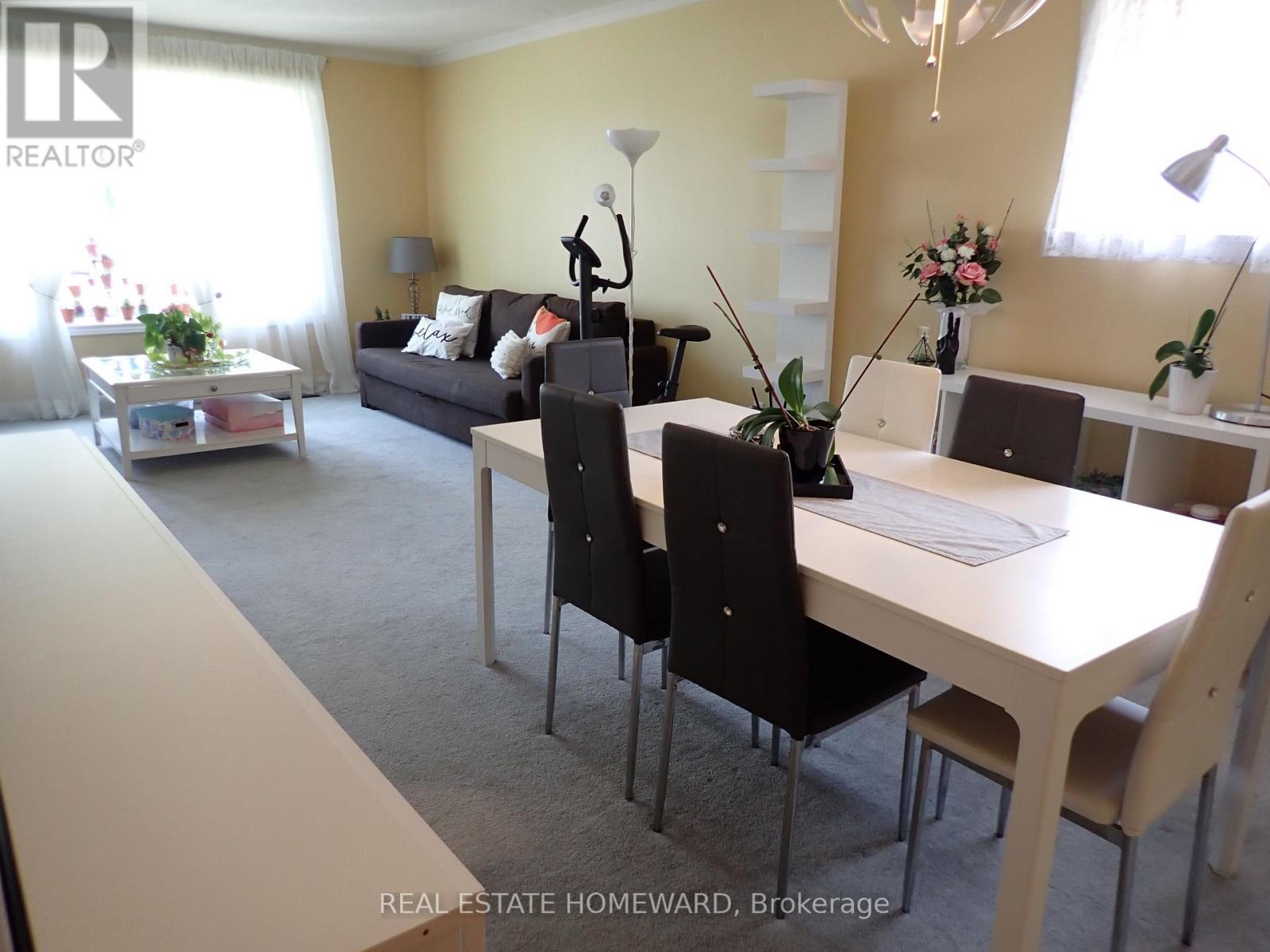 Front - 56 Perivale Crescent, Toronto (Bendale), Ontario  M1J 2C3 - Photo 14 - E13622004