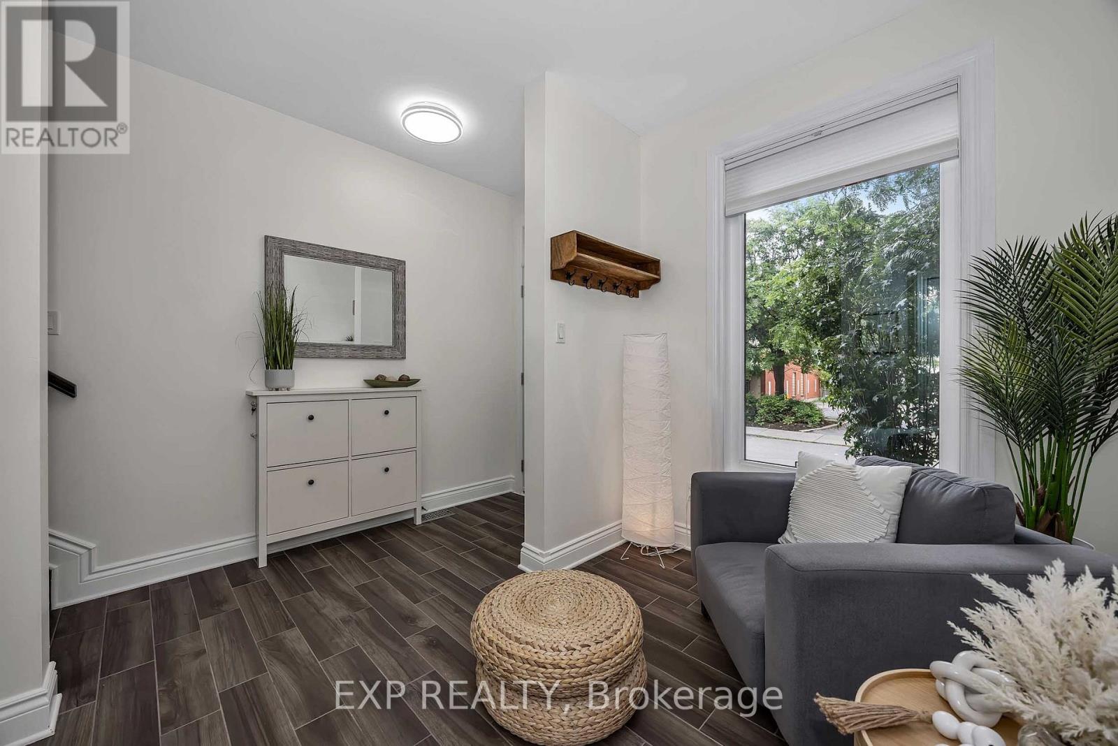 296 Cambridge Street N, Ottawa, Ontario  K1R 0B4 - Photo 4 - X13621898