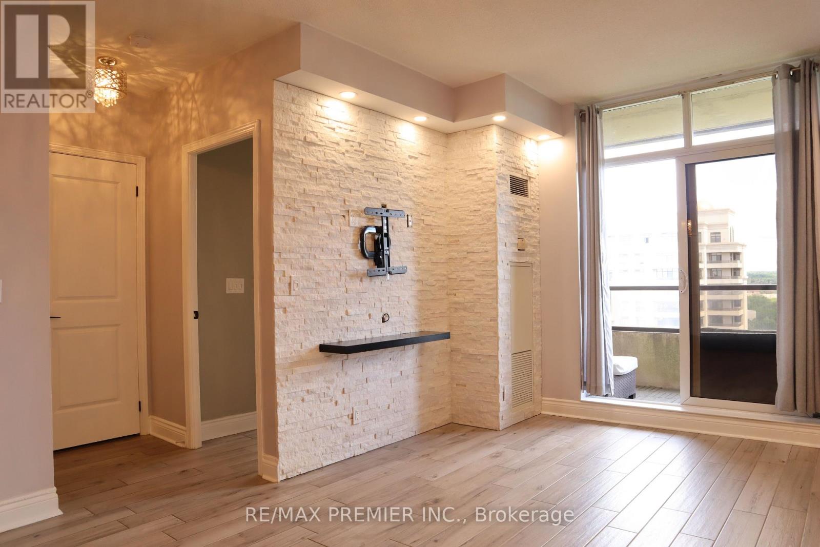 1506 - 9225 Jane Street, Vaughan, Ontario  L6A 0J7 - Photo 11 - N13621852