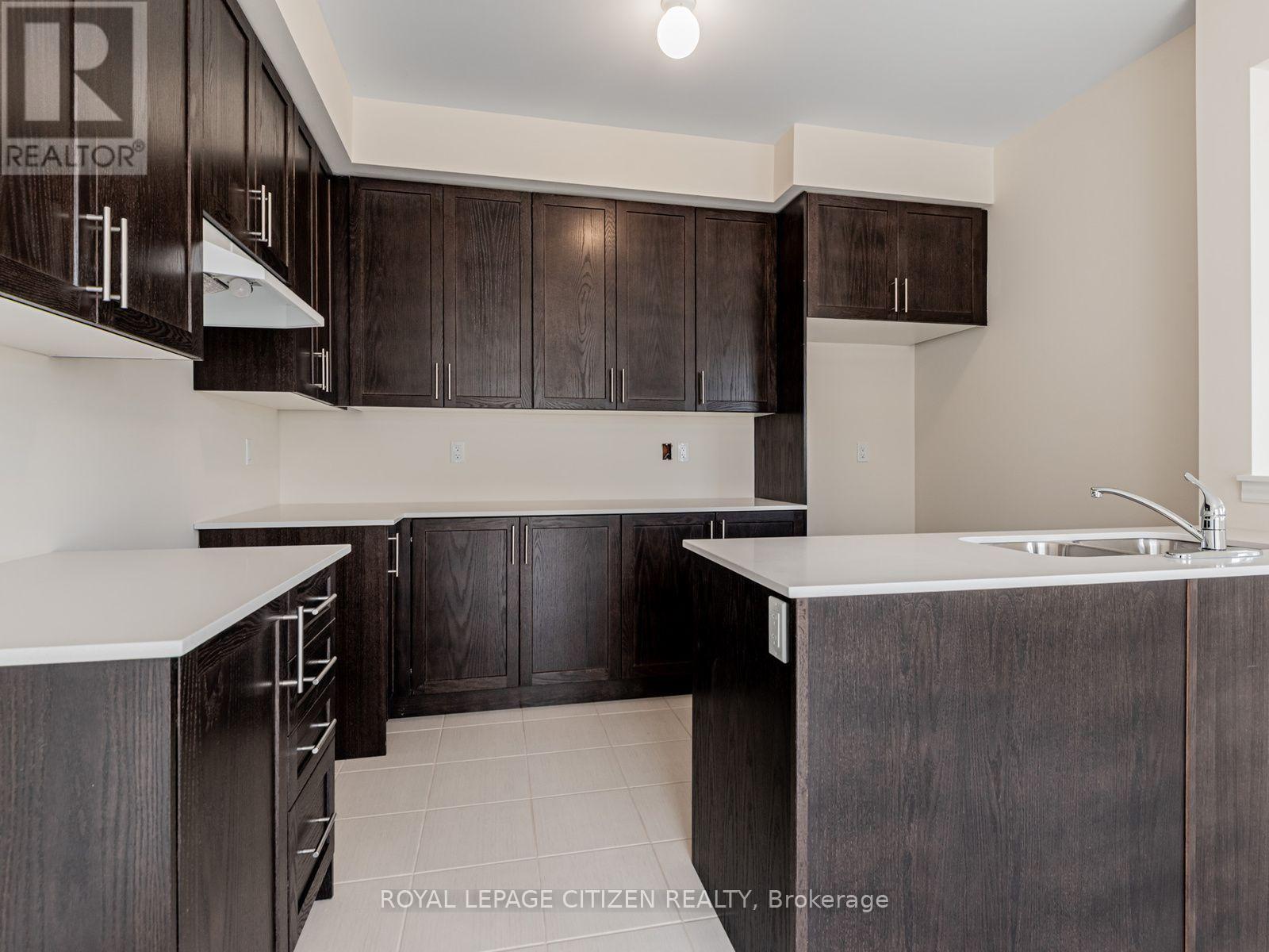 2 Wayne Allison Drive, Georgina, Ontario  L0E 1R0 - Photo 17 - N13621928