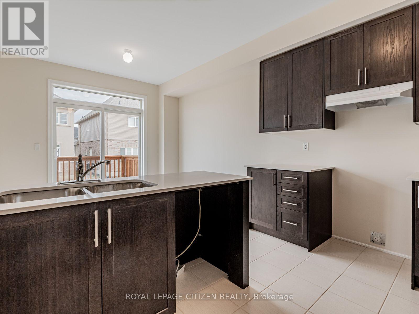 2 Wayne Allison Drive, Georgina, Ontario  L0E 1R0 - Photo 19 - N13621928