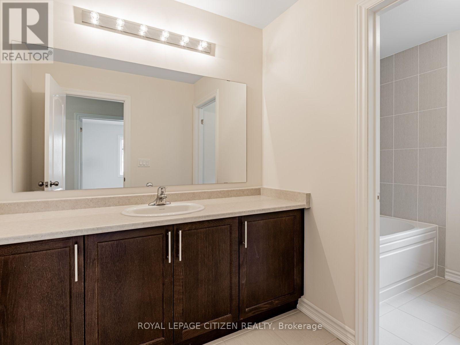 2 Wayne Allison Drive, Georgina, Ontario  L0E 1R0 - Photo 32 - N13621928