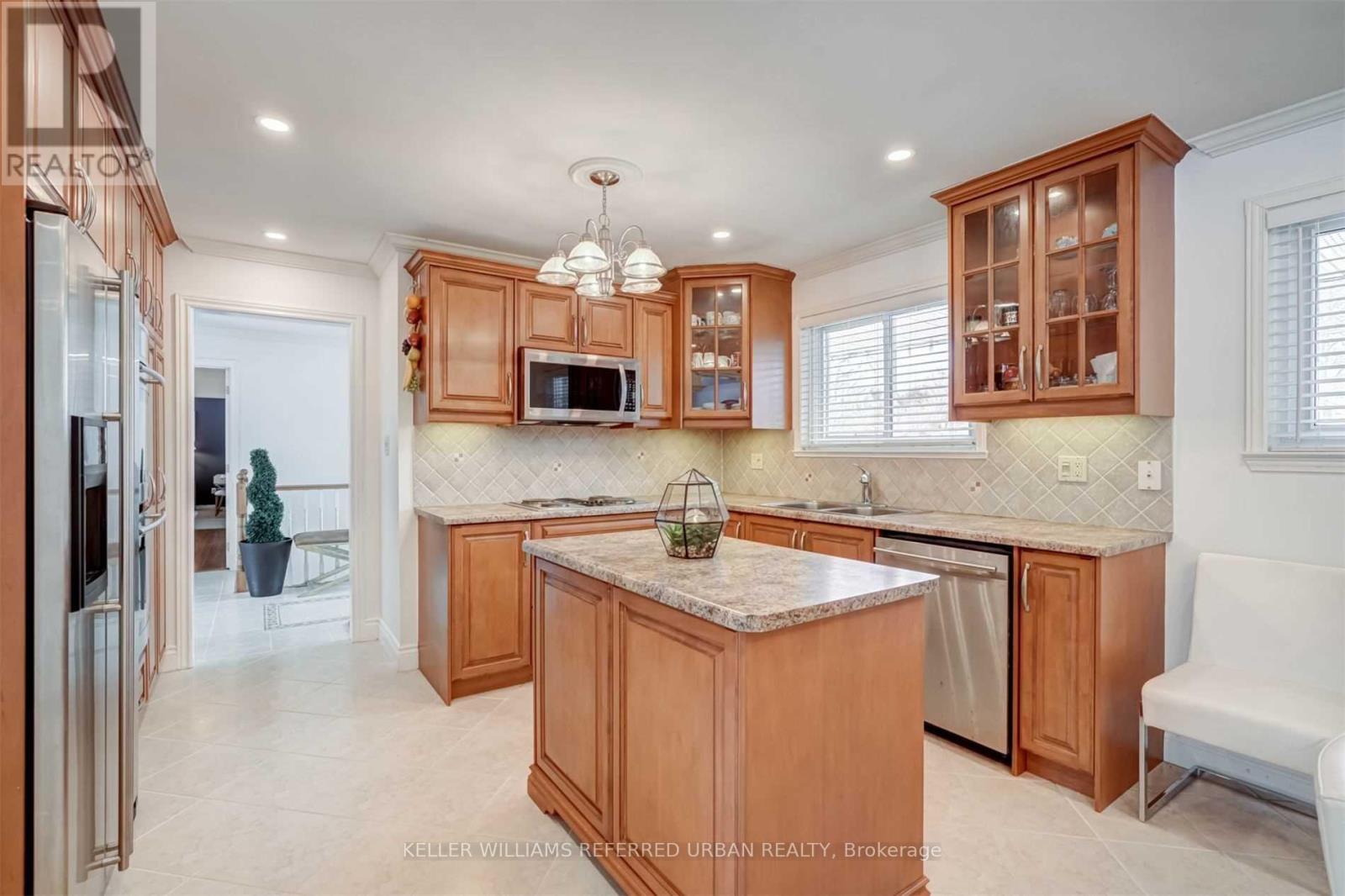 135 Jennifer Crescent, East Gwillimbury, Ontario  M5G 1M1 - Photo 13 - N13622008