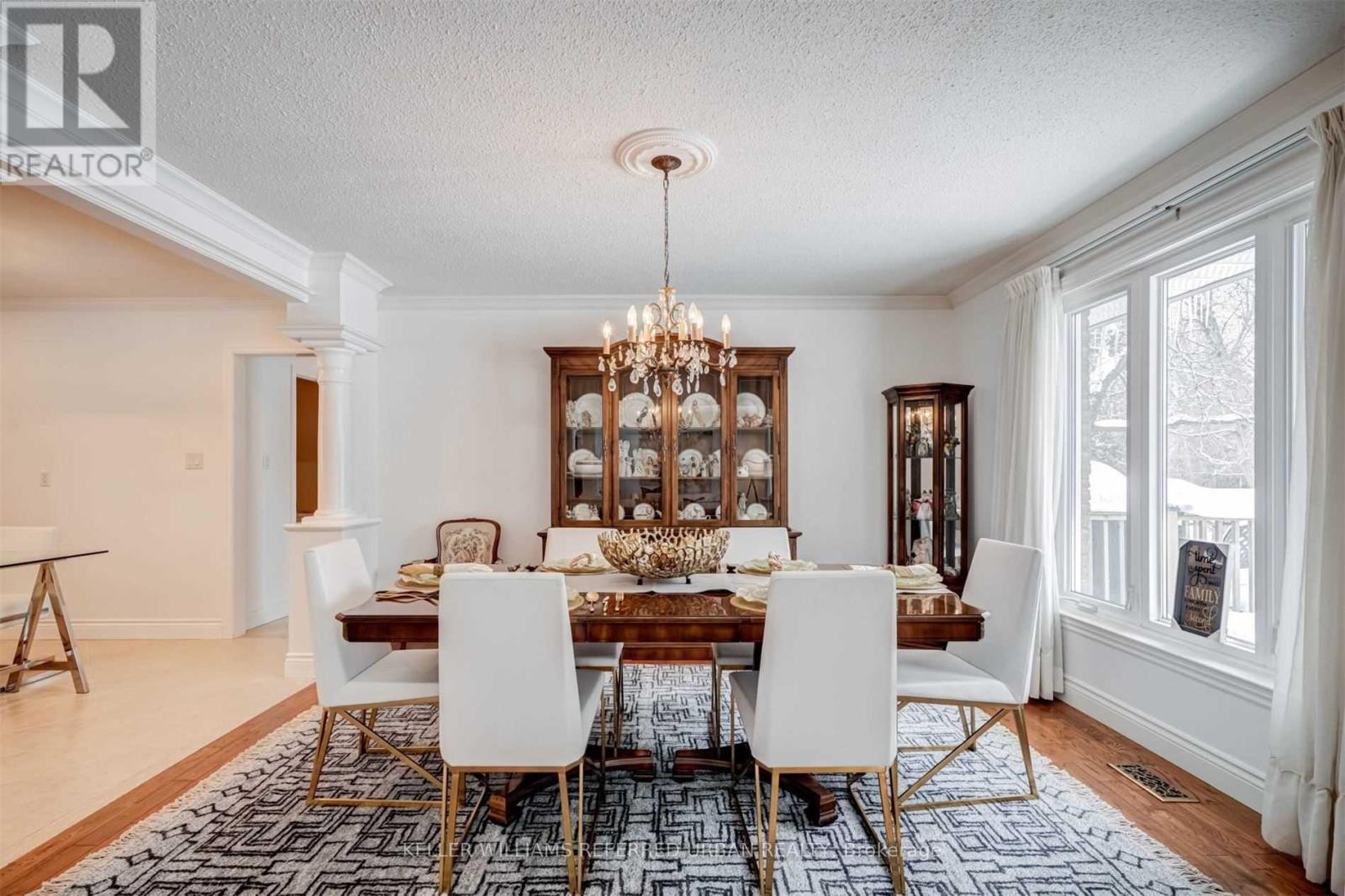 135 Jennifer Crescent, East Gwillimbury, Ontario  M5G 1M1 - Photo 6 - N13622008