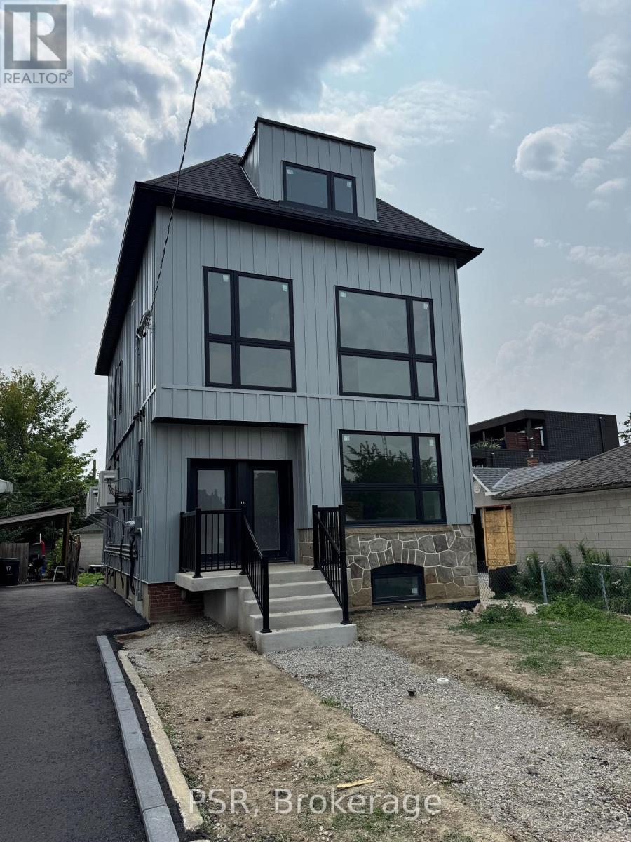 Upper - 99 Ypres Road, Toronto, Ontario  M6M 3X2 - Photo 2 - W13621870