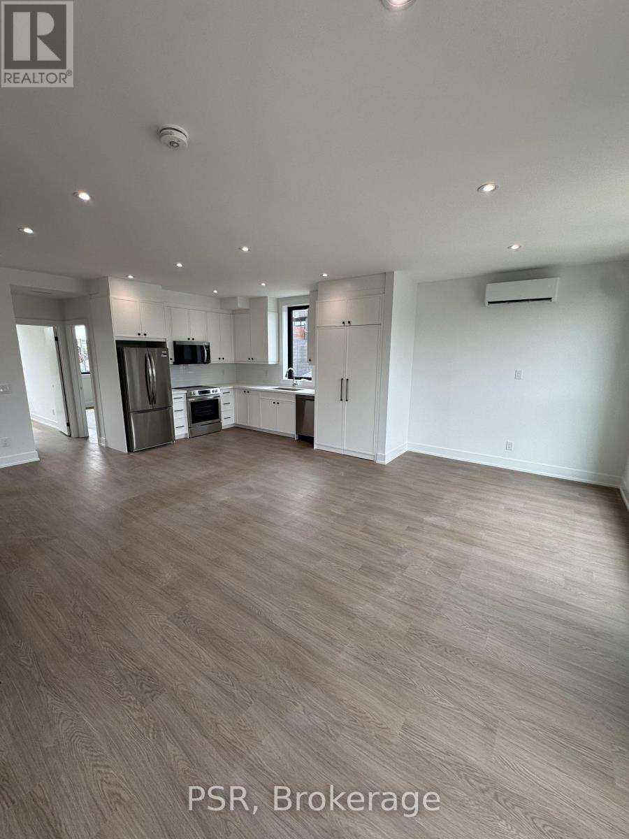 Upper - 99 Ypres Road, Toronto, Ontario  M6M 3X2 - Photo 4 - W13621870