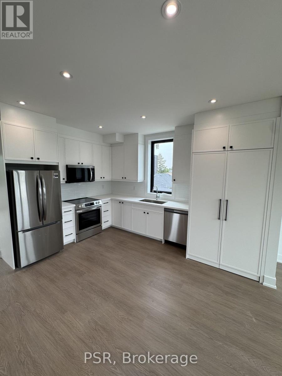 Upper - 99 Ypres Road, Toronto, Ontario  M6M 3X2 - Photo 5 - W13621870