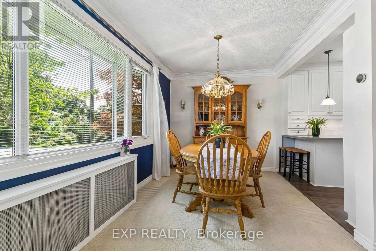 44 Thirty Fifth Street, Toronto, Ontario  M8W 3K2 - Photo 14 - W13621882