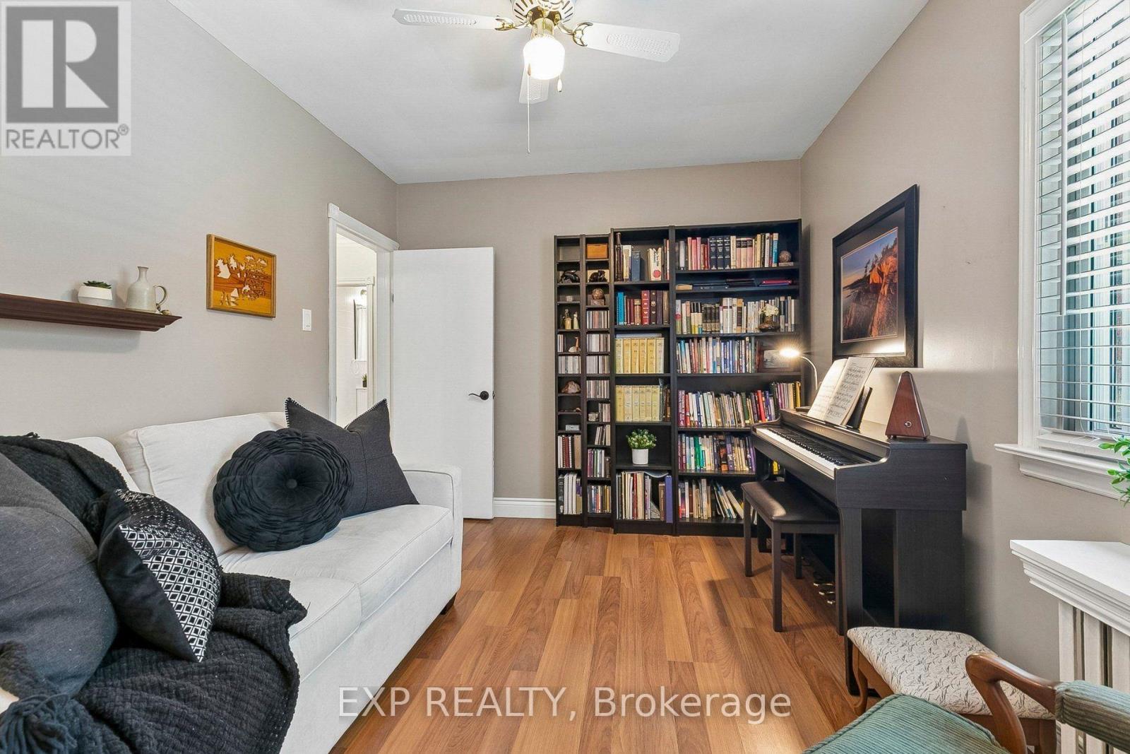 44 Thirty Fifth Street, Toronto, Ontario  M8W 3K2 - Photo 22 - W13621882