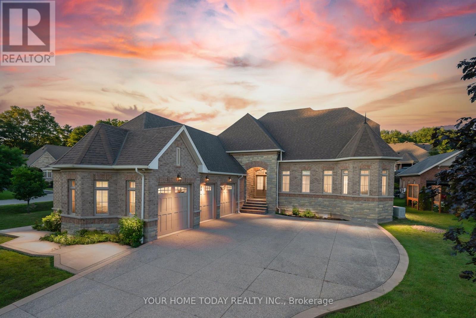 86 BARRACLOUGH BOULEVARD, Halton Hills, Ontario