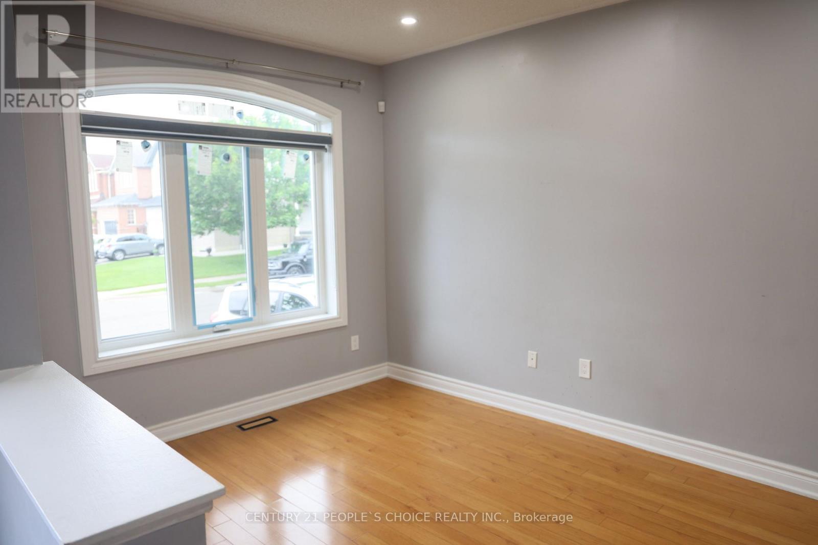 43 Beachsurf Road, Brampton, Ontario  L6R 2R4 - Photo 4 - W13621912