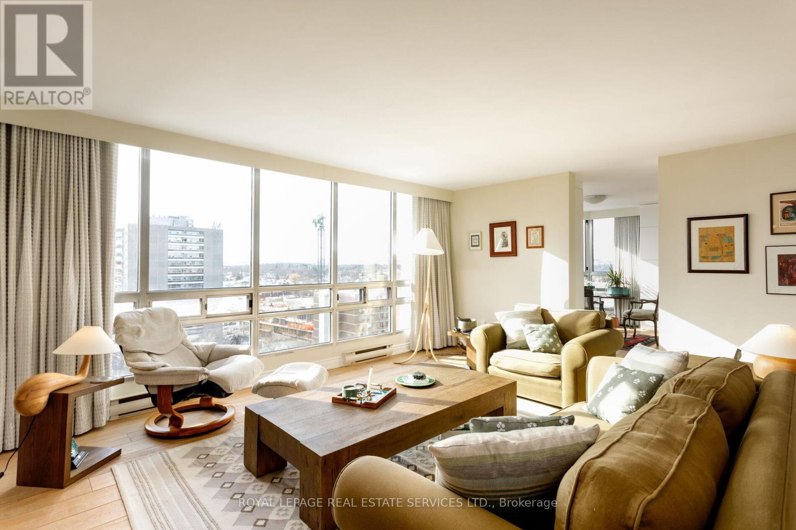 1401 - 2180 Marine Drive, Oakville, Ontario  L6L 5V2 - Photo 4 - W13621974