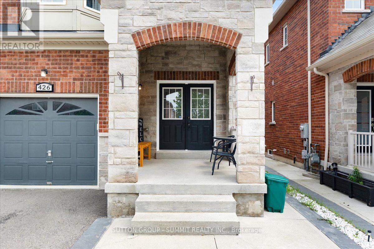 426 Bessborough Drive, Milton, Ontario  L9T 8P8 - Photo 2 - W13621984