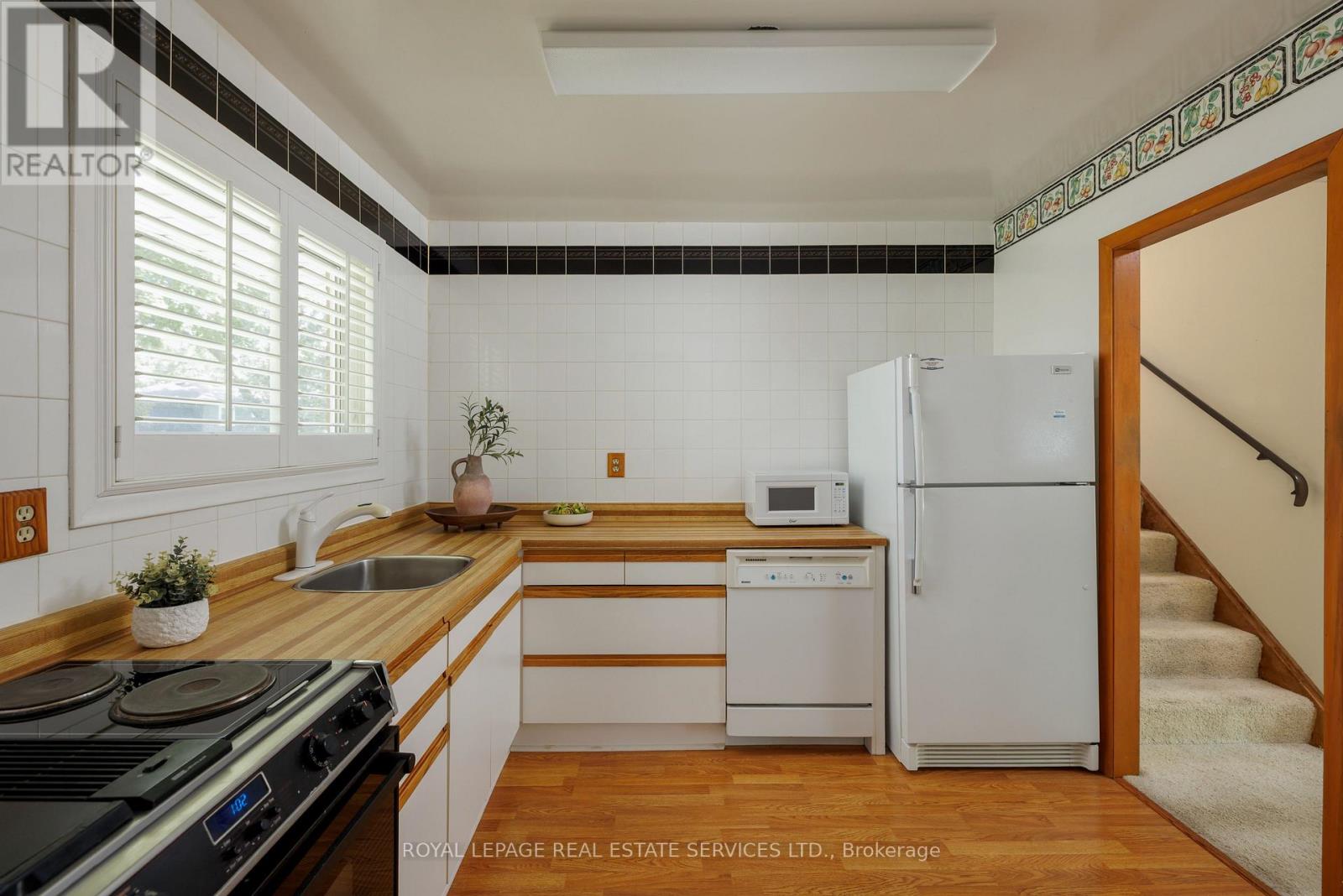 18 Osborne Crescent, Oakville, Ontario  L6H 1G1 - Photo 13 - W13622010