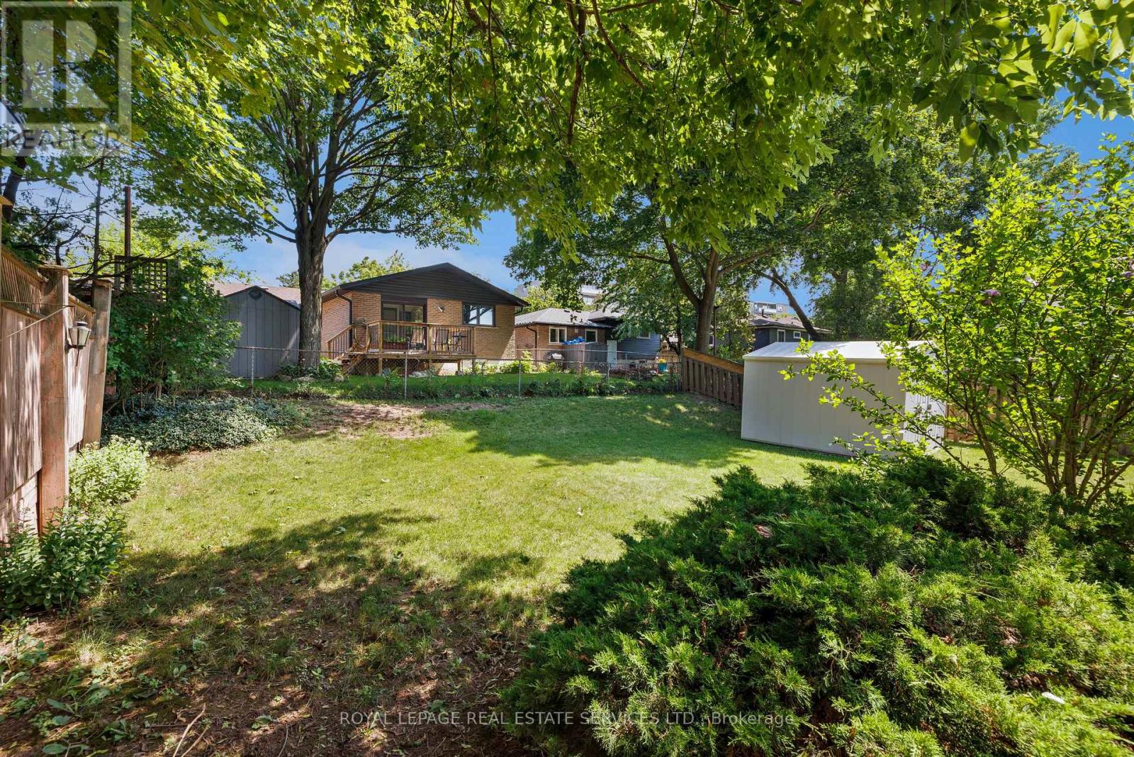 18 Osborne Crescent, Oakville, Ontario  L6H 1G1 - Photo 2 - W13622010