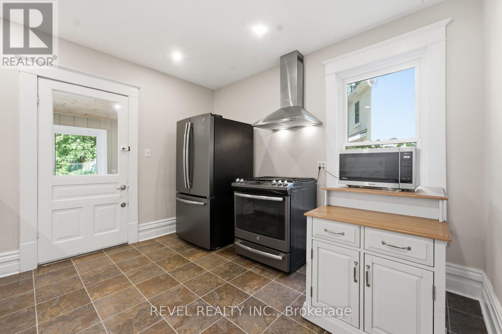 73 Grand River Street S, Brant, Ontario  N3L 2B5 - Photo 16 - X13621836