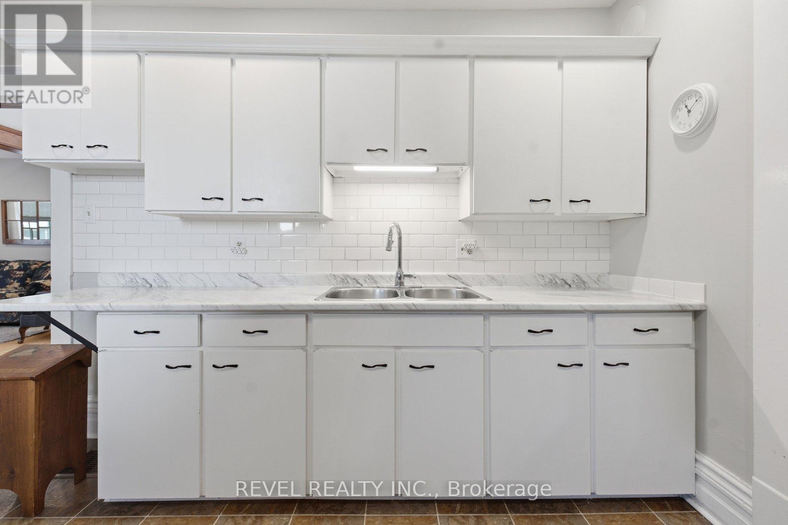 73 Grand River Street S, Brant, Ontario  N3L 2B5 - Photo 17 - X13621836