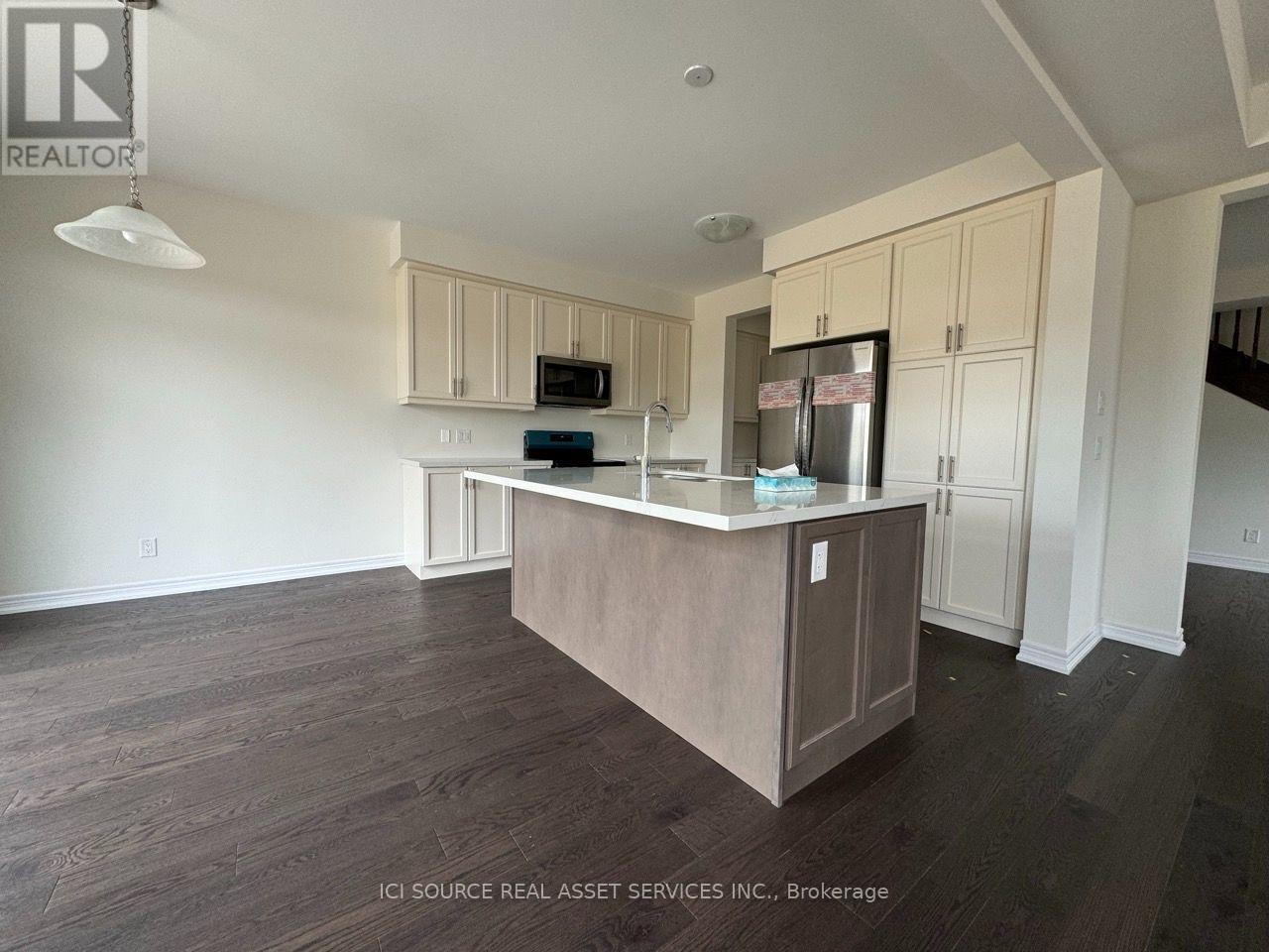 10 Guernsey Drive, Kitchener, Ontario  N2R 0S2 - Photo 10 - X13621990