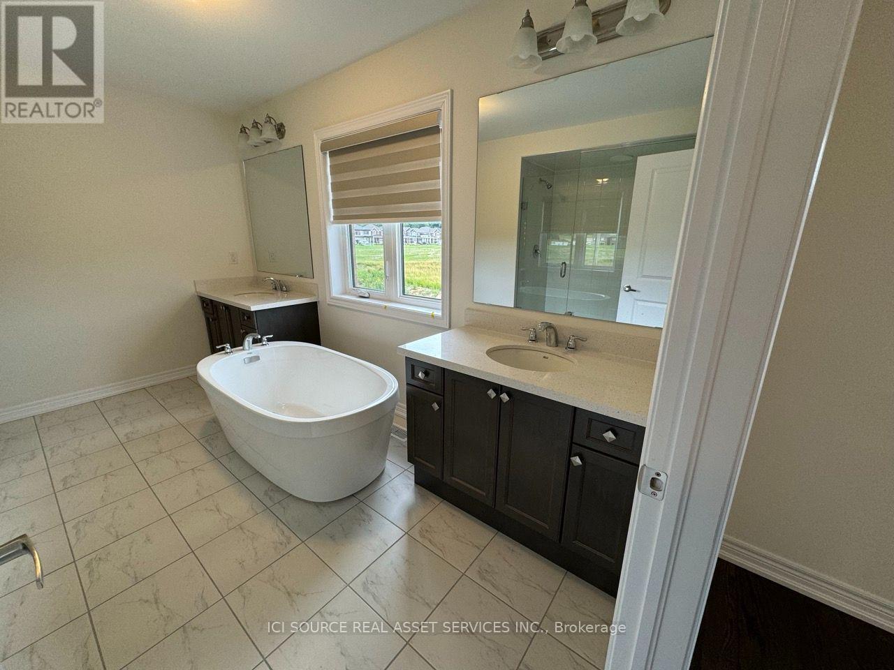 10 Guernsey Drive, Kitchener, Ontario  N2R 0S2 - Photo 26 - X13621990