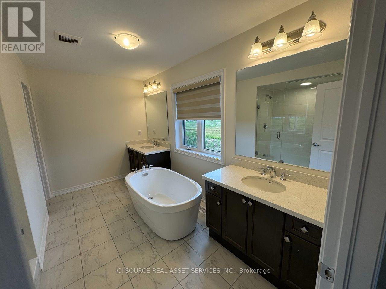 10 Guernsey Drive, Kitchener, Ontario  N2R 0S2 - Photo 28 - X13621990