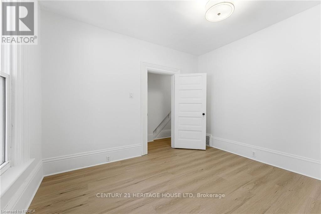 1 - 176 Darling Street, Brantford, Ontario  N3S 3W6 - Photo 6 - X13621998