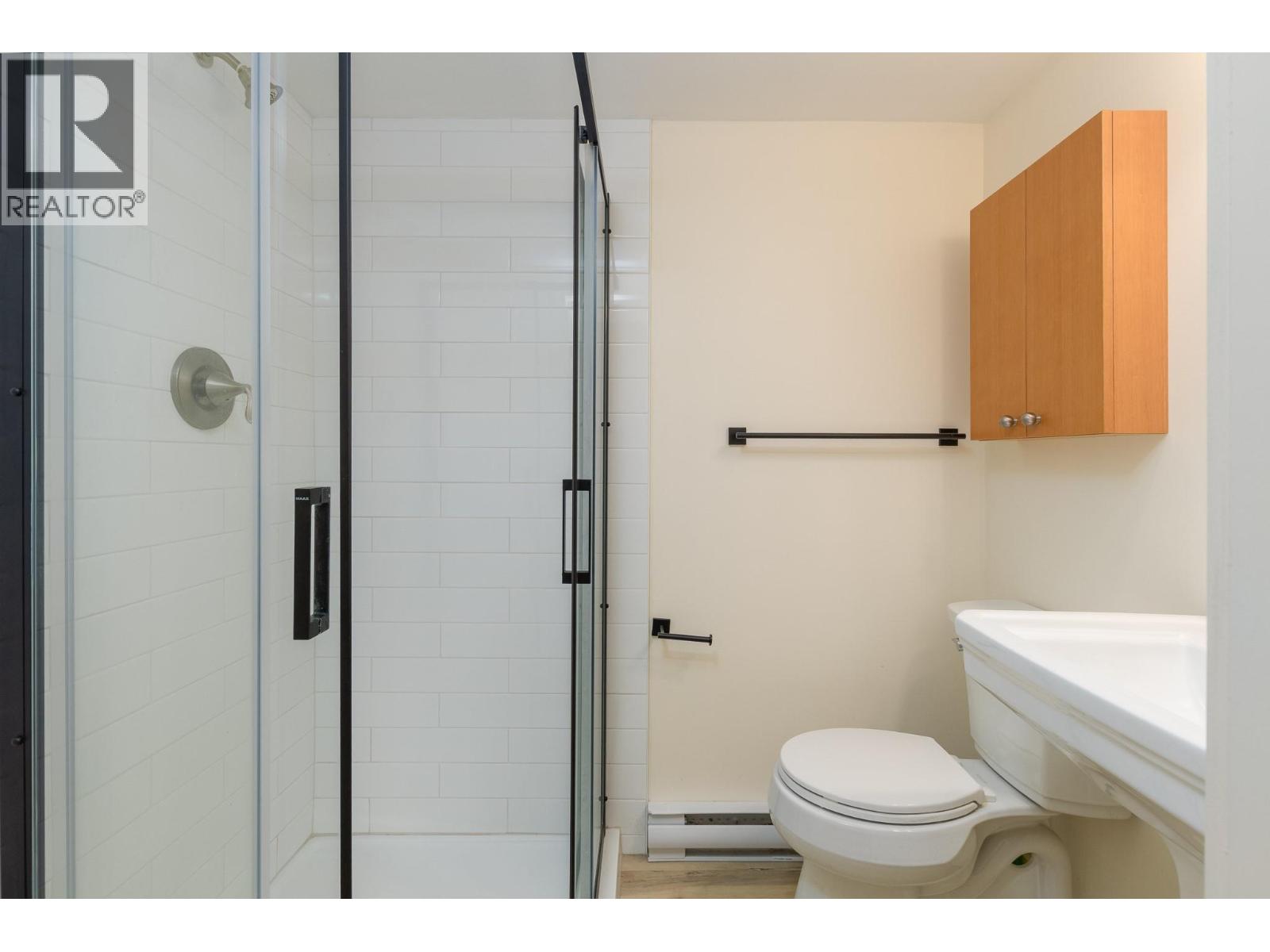 1231 1 Street SE, Salmon Arm, British Columbia  V1E 0B6 - Photo 30 - 10395009