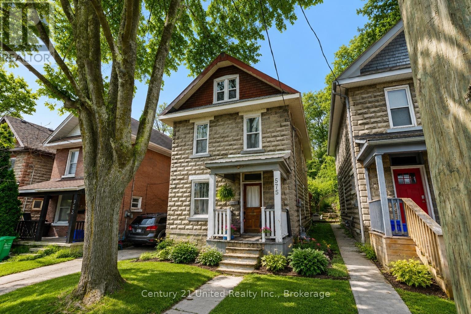 575 BETHUNE STREET, Peterborough, Ontario