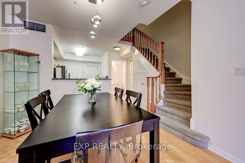 1716 - 28 Sommerset Way, Toronto, Ontario  M2N 6W7 - Photo 3 - C13622046