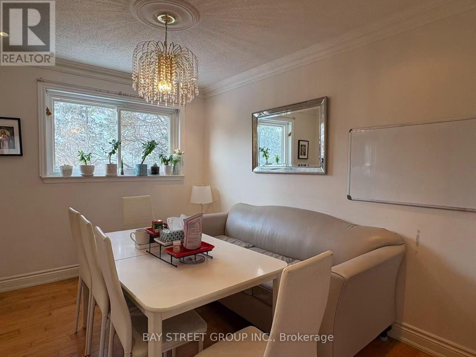 210 Shaughnessy Boulevard, Toronto, Ontario  M2J 1K4 - Photo 5 - C13622066