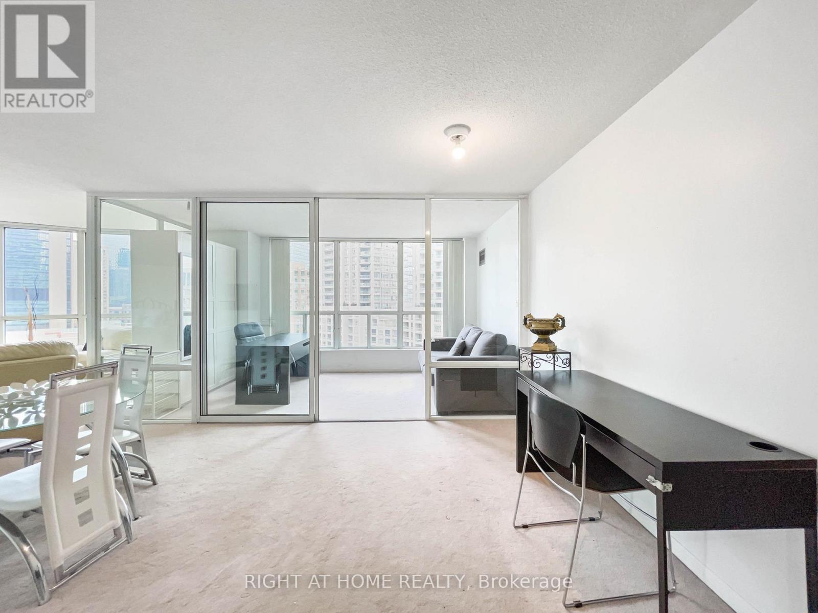 1113 - 24 Wellesley Street W, Toronto, Ontario  M4Y 2X6 - Photo 12 - C13622098