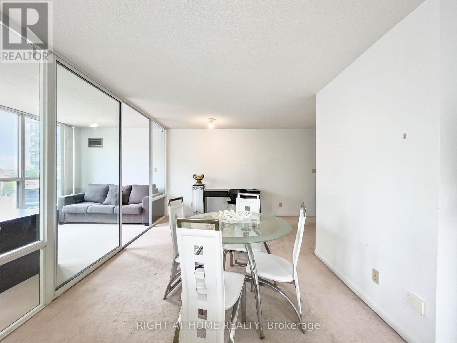1113 - 24 Wellesley Street W, Toronto, Ontario  M4Y 2X6 - Photo 15 - C13622098