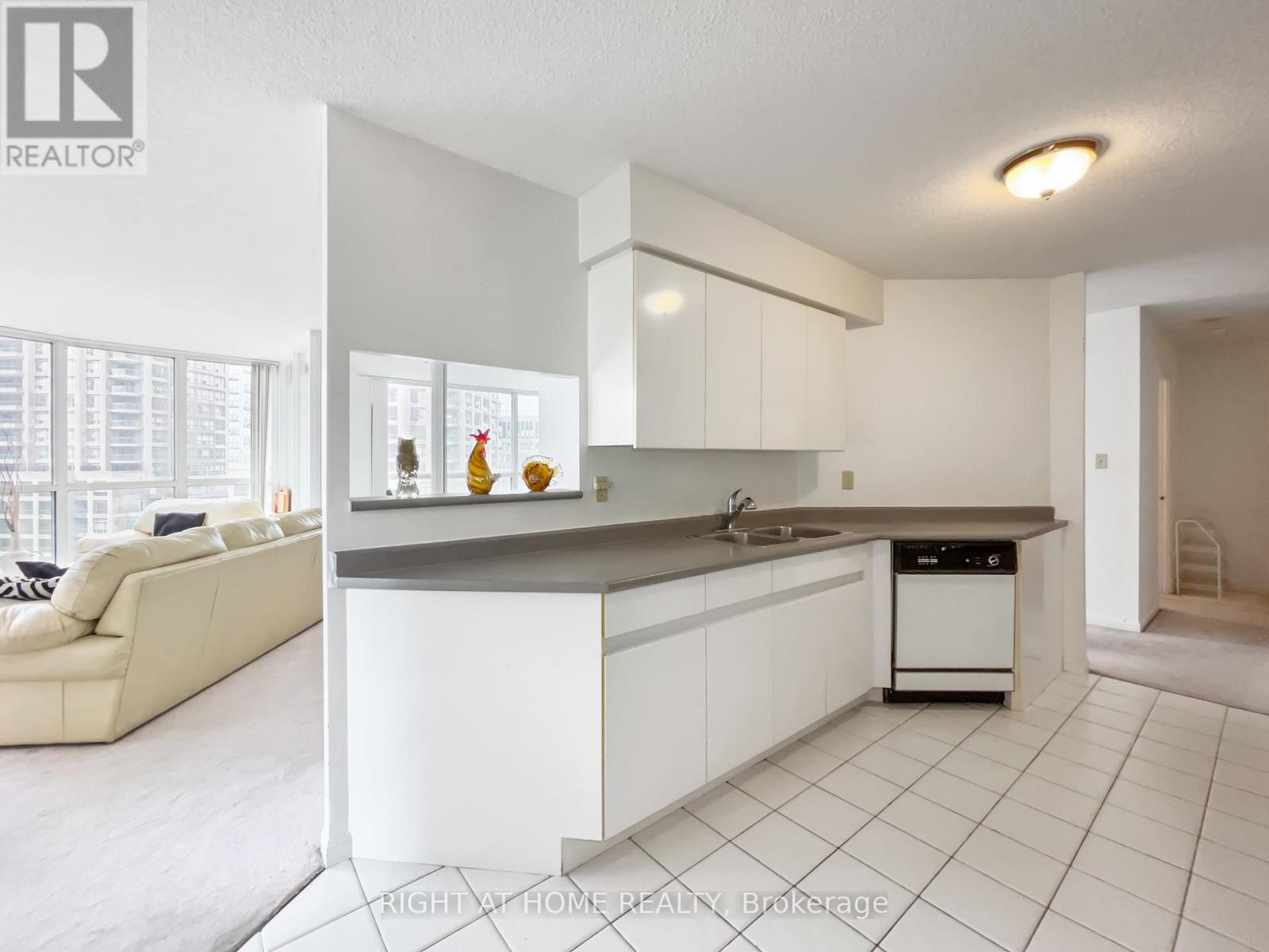 1113 - 24 Wellesley Street W, Toronto, Ontario  M4Y 2X6 - Photo 31 - C13622098