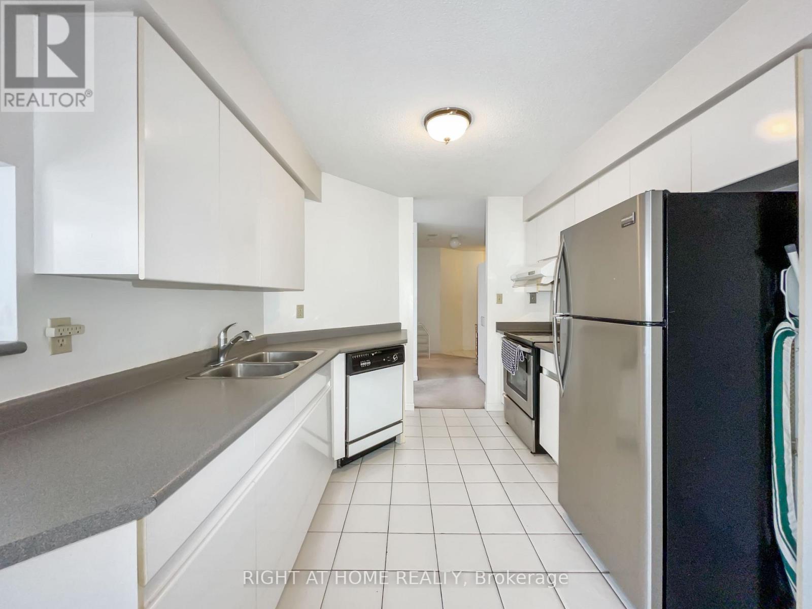 1113 - 24 Wellesley Street W, Toronto, Ontario  M4Y 2X6 - Photo 32 - C13622098