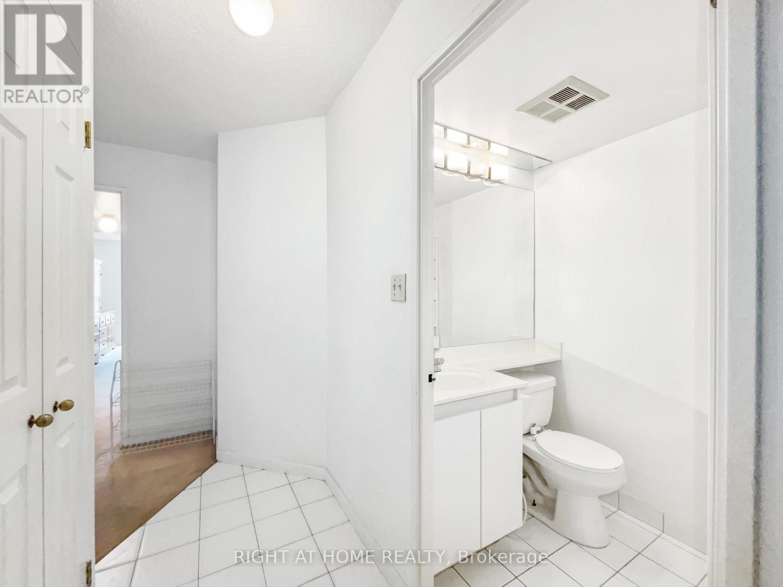 1113 - 24 Wellesley Street W, Toronto, Ontario  M4Y 2X6 - Photo 35 - C13622098