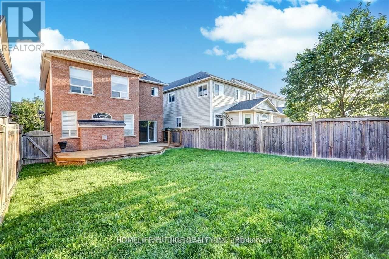 20 Kenilworth Crescent, Whitby, Ontario  L1M 2M6 - Photo 20 - E13622082