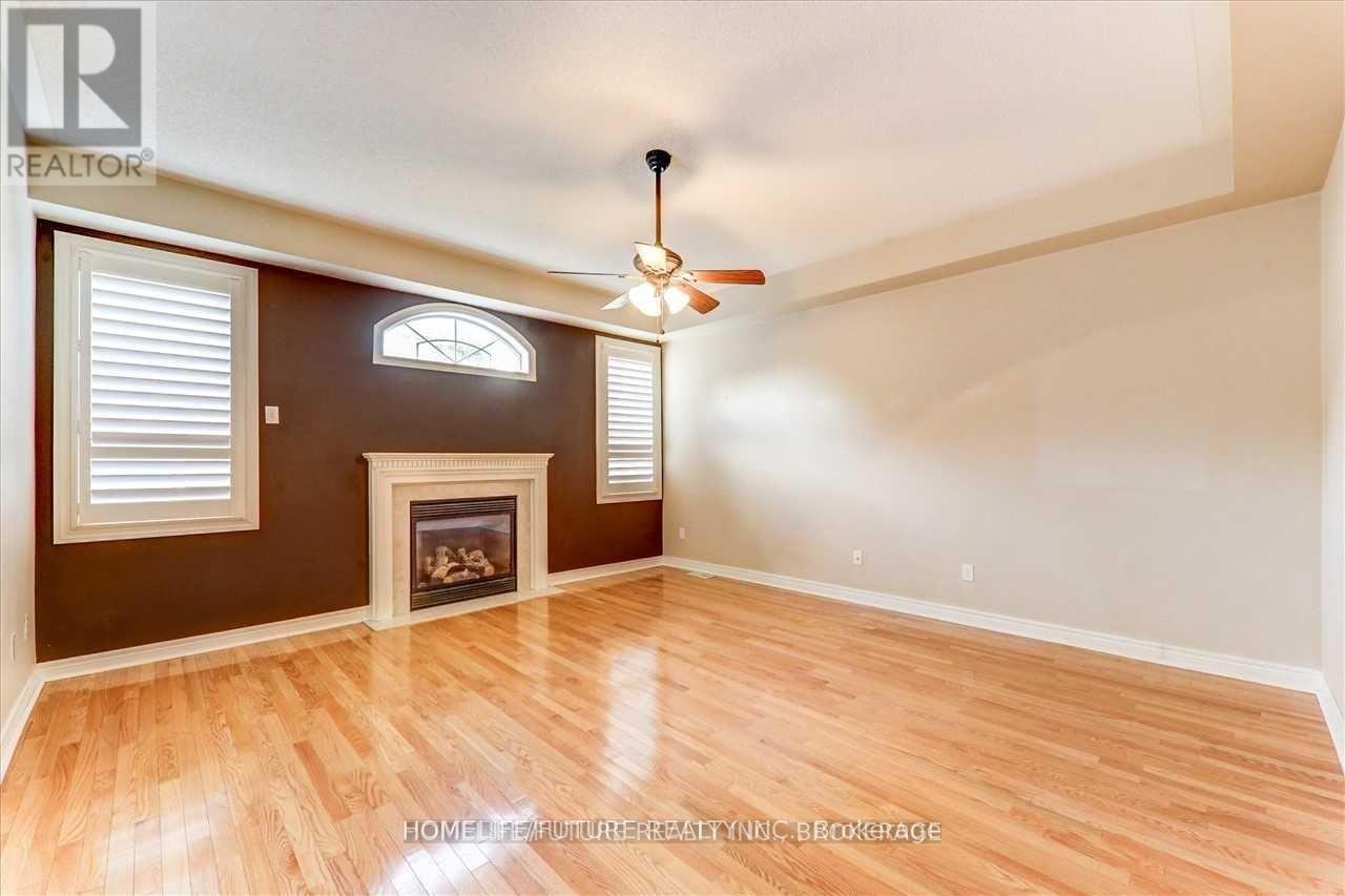 20 Kenilworth Crescent, Whitby, Ontario  L1M 2M6 - Photo 8 - E13622082
