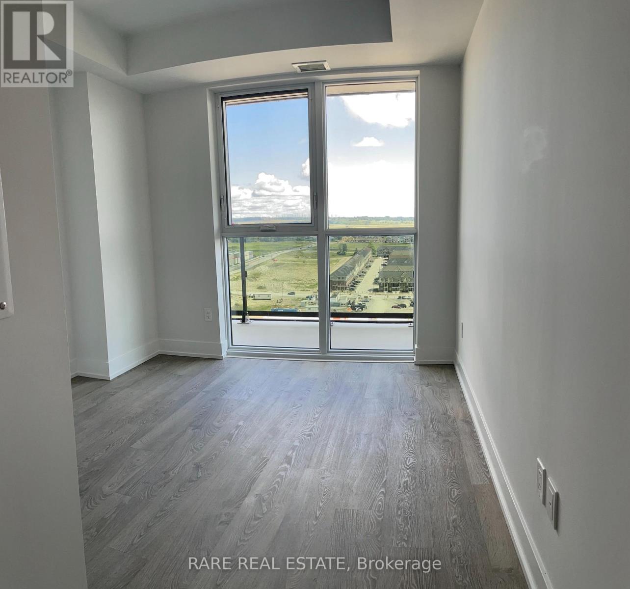 1614 - 2550 Simcoe Street, Oshawa, Ontario  L1L 0R5 - Photo 2 - E13622112