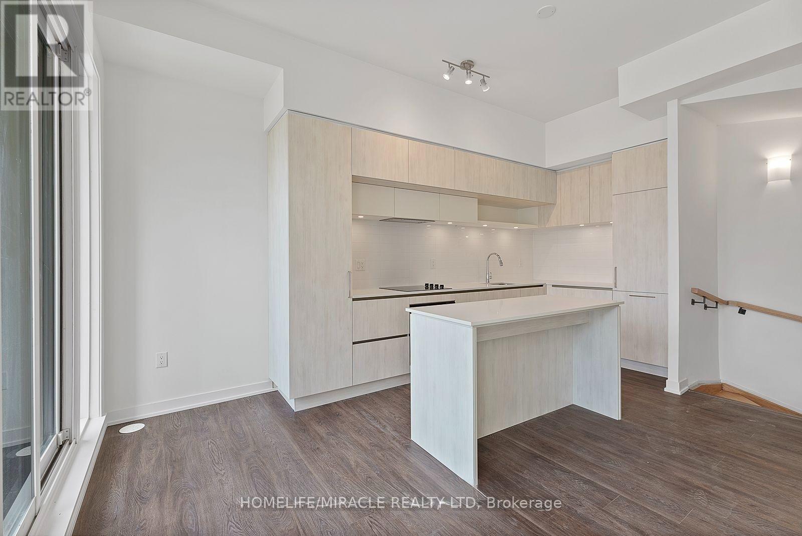 Th704 - 5 Steckley House Lane, Richmond Hill, Ontario  L4S 0N2 - Photo 11 - N13622030