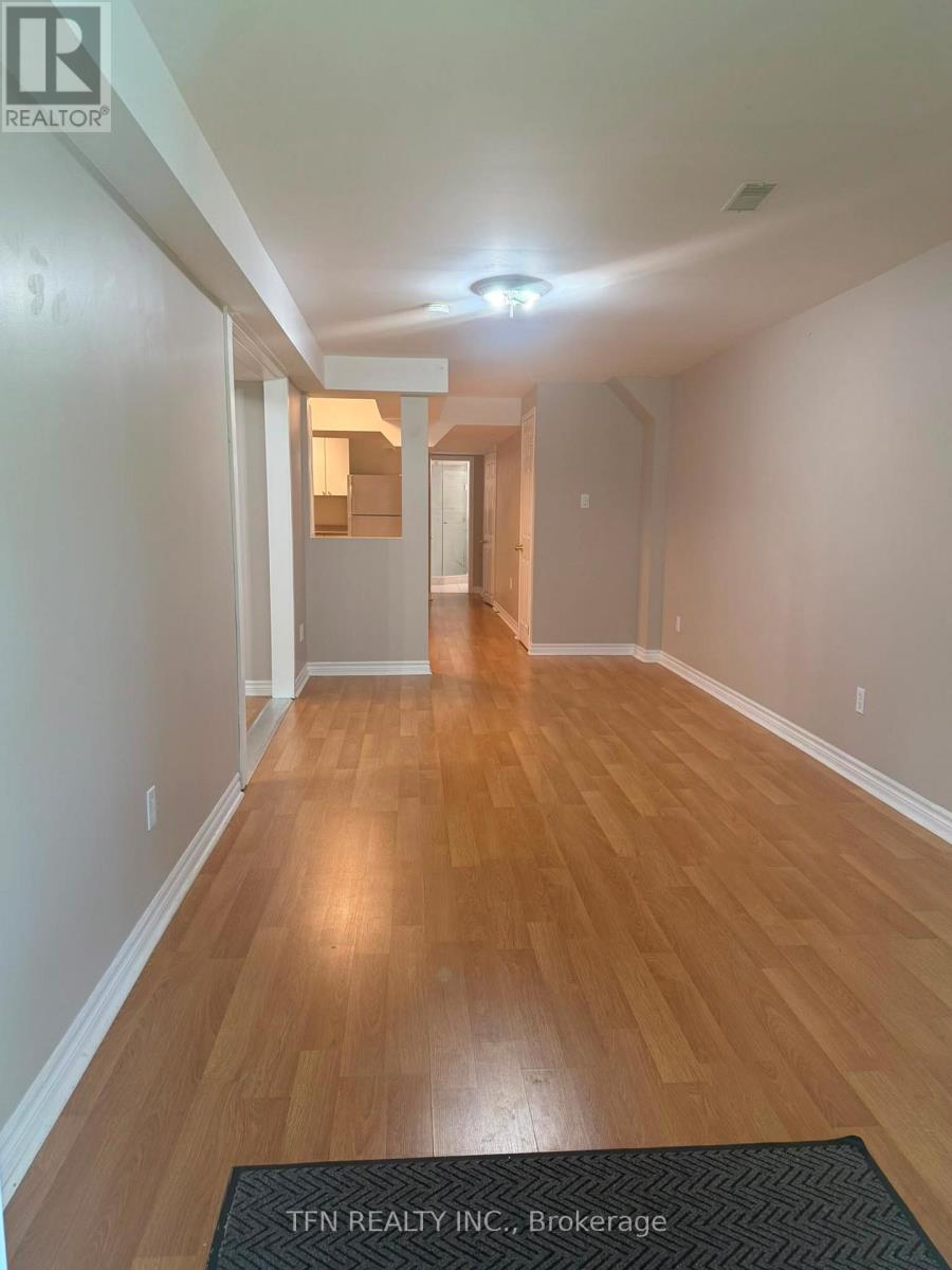 Lower - 583 Pelletier Court, Newmarket, Ontario  L3X 2N6 - Photo 1 - N13622060