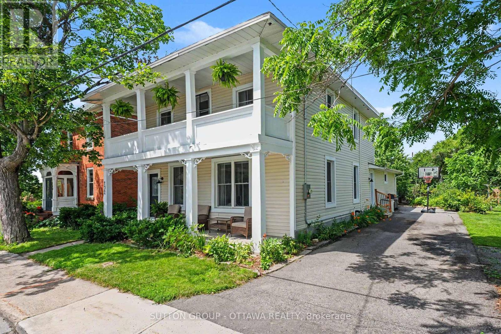 132 Queen Street, Mississippi Mills, Ontario  K0A 1A0 - Photo 2 - X13517826