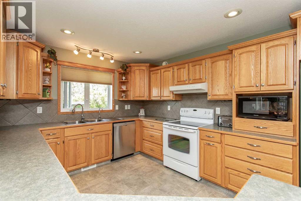 10, 25028 Highway 595, Rural Red Deer County, Alberta  T4E 0T3 - Photo 10 - A2315208