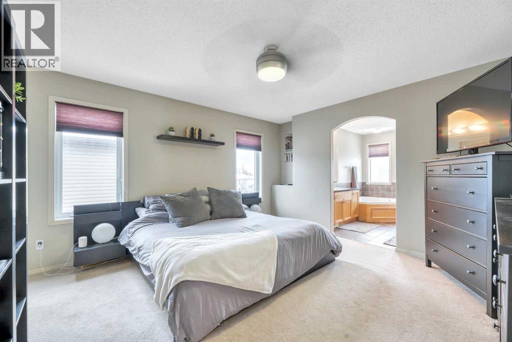 408 Rainbow Falls Way, Chestermere, Alberta  T1X 1S8 - Photo 14 - A2307290